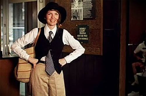 Diana Keaton como "Annie Hall", dirigida por Woody Allen en 1977.